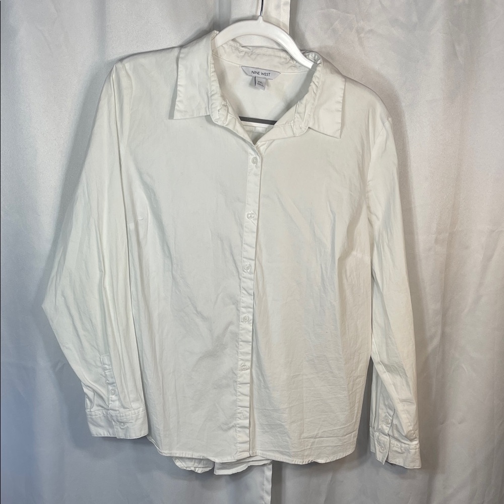 6. Nine West Women’s White Buttoned Down Shirt
